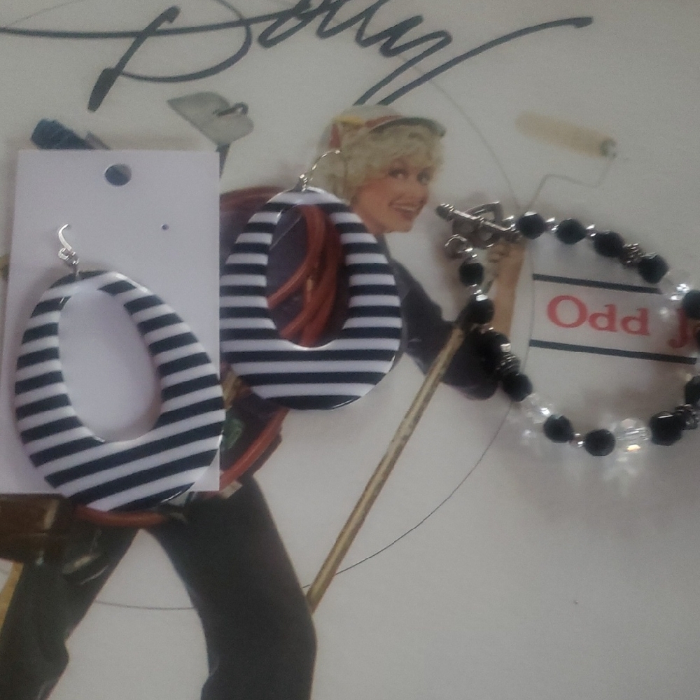 Vintage Striped Black and White Earrings and Handmade Crystal Bracelet Set